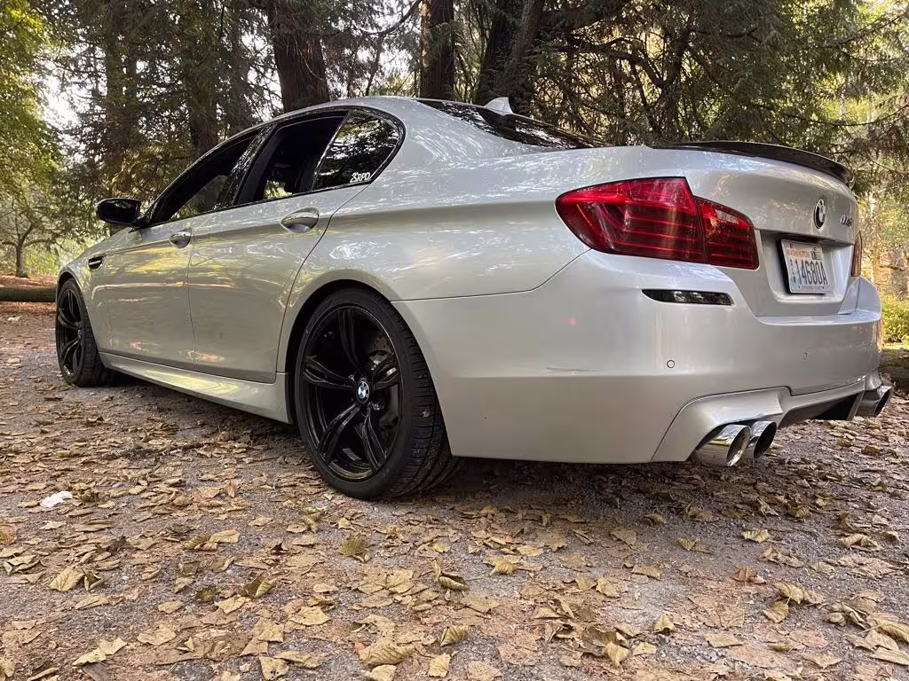 2014 BMW M5 - WBSFV9C53ED592977 - Image #13