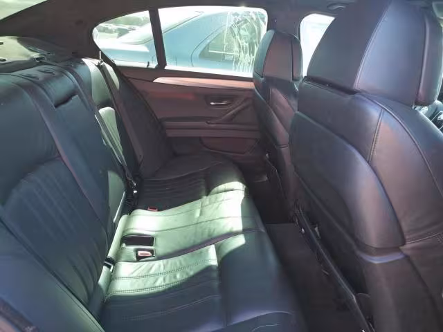 2014 BMW M5 - WBSFV9C53ED592977 - Image #22