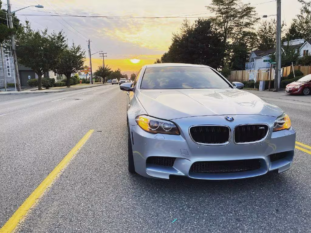 2014 BMW M5 - WBSFV9C53ED592977 - Image #24